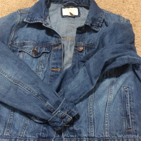 Jean jacket - Picture 2 of 3